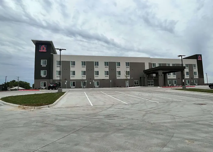 6 Worth Tx Worth Hotel 4*